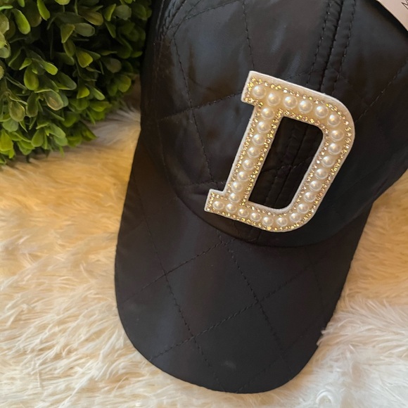 Market and Layne black quilted baseball hat with adjustable band new - Picture 6 of 7